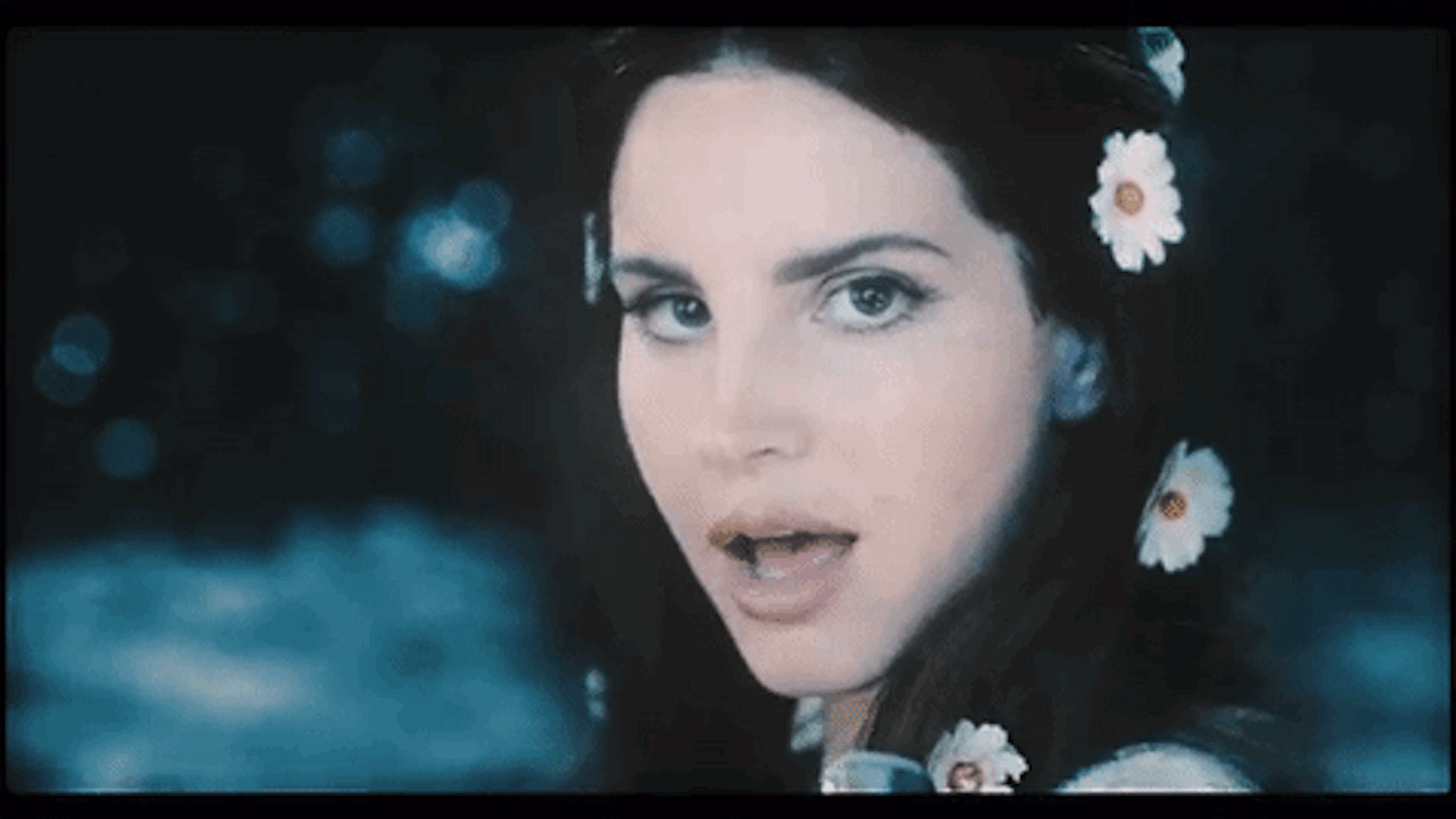 Lana Del Rey își surprinde fanii: a lansat single-ul „Love”