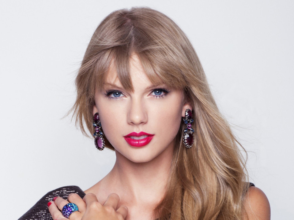 Taylor Swift a lansat un nou album! Despre cine vorbește artista în versurile celor mai recente piese?